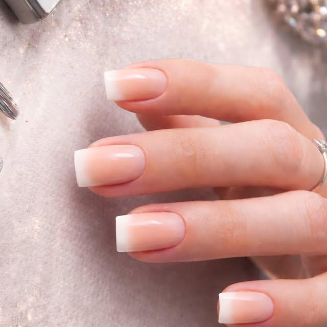 Manicure door Beauty Time 6