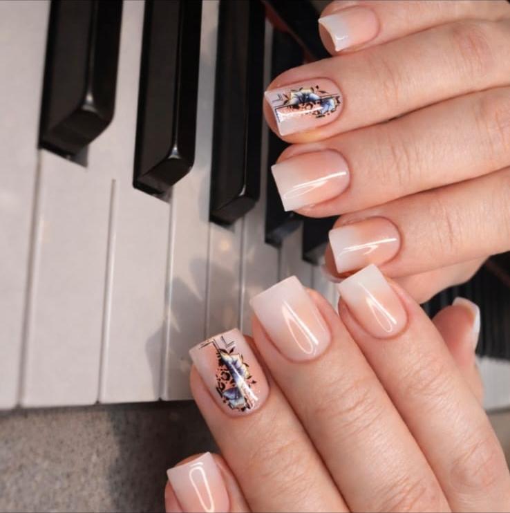 Manicure door Beauty Time 9